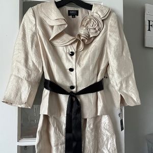 NWT Adrianna Papell 2 pc dress sz 4